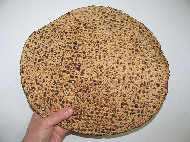 File:Shmura Matzo2.jpg