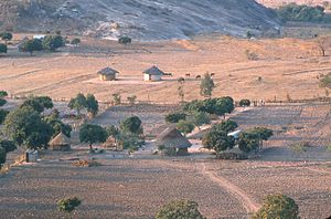 Simbabwe: Geografie, Bevölkerung, Geschichte