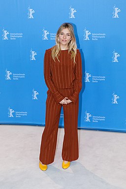 Sienna Miller Photo Call The Lost City of Z Berlinale 2017 01