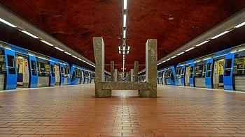 Skarpnäck stasiun Metro november 2014 02.jpg