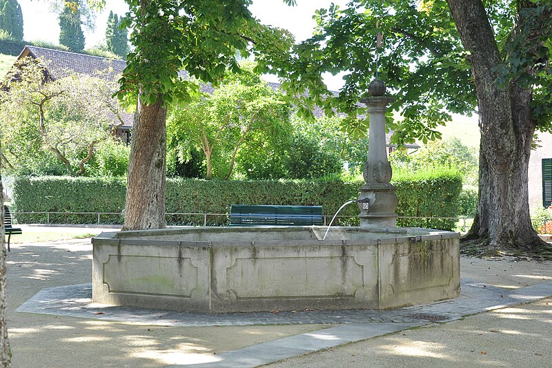 File:St Katharinenthal Brunnen.jpg