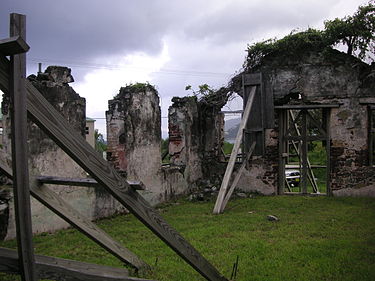 The view from inside of the ruins of St Phillip's Church St Phillips Church, Tortola (inside).jpg