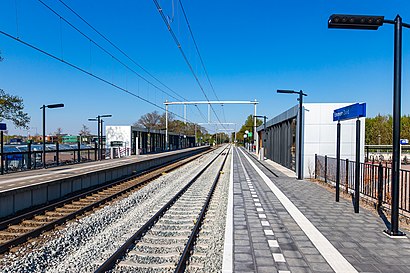 How to get to Station Emmen Zuid with public transit - About the place