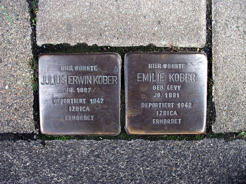 File:Stolpersteins Julius Erwin Kober, Emilie Kober Neustraße 6 Bonn.JPG