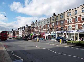 <span class="mw-page-title-main">Streatham High Road</span> Shopping street in the London Borough of Lambeth