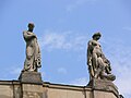 Staatstheater Stuttgart, Großes Haus, Skulpturen