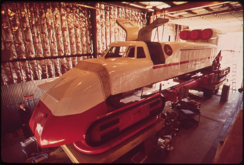 File:TRACKED AIR CUSHION RESEARCH VEHICLE AT THE DEPARTMENT OF TRANSPORTATION'S HIGH SPEED GROUND TEST CENTER. THE... - NARA - 545935.tif