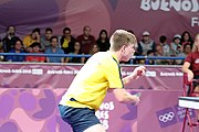 Deutsch: Beachhandball bei den Olympischen Jugendspielen 2018; Tag 4, 9. Oktober 2018; Mixed, Spiel um Bronze, Männer – Truls Möregårdh (SWE) Vs Lin Yun-ju (TPE) 1:3 English: Table tennis at the 2018 Summer Youth Olympics at 9 October 2018 – Mixed Bronze Medal Match, Men – Truls Möregårdh (SWE) Vs Lin Yun-ju (TPE) 1:3