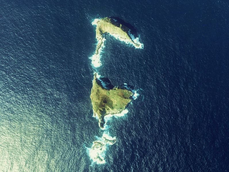 File:Tadanae-Jima Island Aerial photograph.jpg