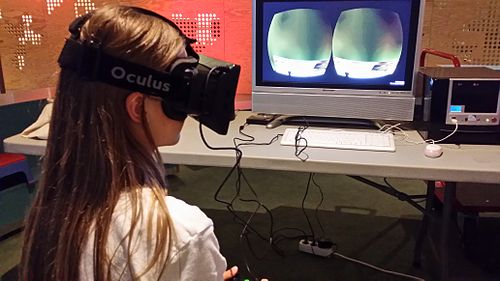 I utställningen Game On på Tekniska museet fick alla prova Oculus Rift.