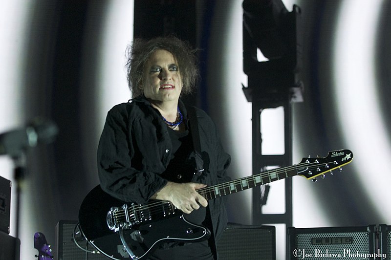 File:The Cure at Xcel Energy Center - 6-7-16 025.DSC 6390 (26929441724).jpg