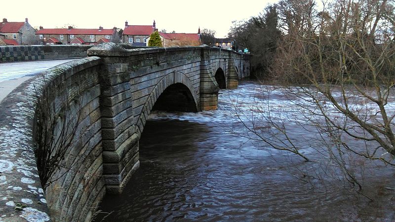 File:The Ure in flood (geograph 4759449).jpg