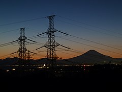 送電塔と富士山