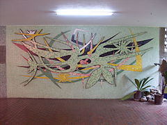 Mural de Wilfredo Lam. Título: Sin título. Autor: Wilfredo Lam. Año: 1957. Ubicación: Edificio del Instituto Botánico, vestíbulo.