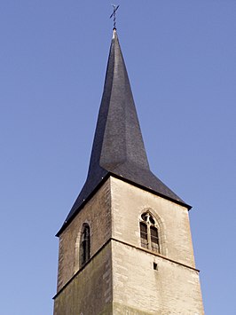 De gedraaide toren van de Saints-Côme-et-Damien