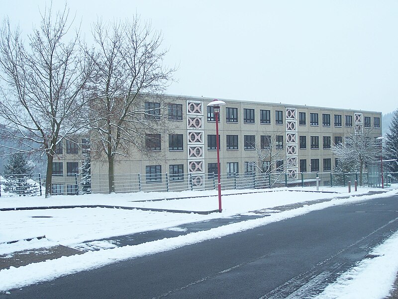 File:WUFA Regelschule1.jpg