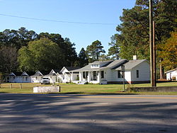 W T Roundy Motor Court and house New Hill NC.JPG