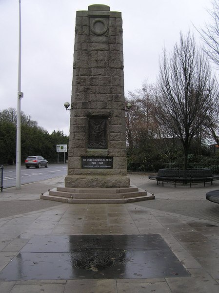 File:War Memorial, Drumragh Avenue, Omagh - geograph.org.uk - 1081439.jpg