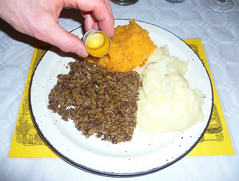 File:Whisky being added to haggis.JPG