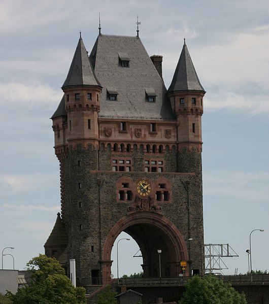 File:Worms-Nibelungenturm-08-2007-gje.jpg