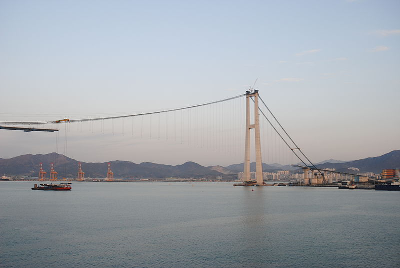 File:Yi Sun-sin Bridge in construction1.jpg