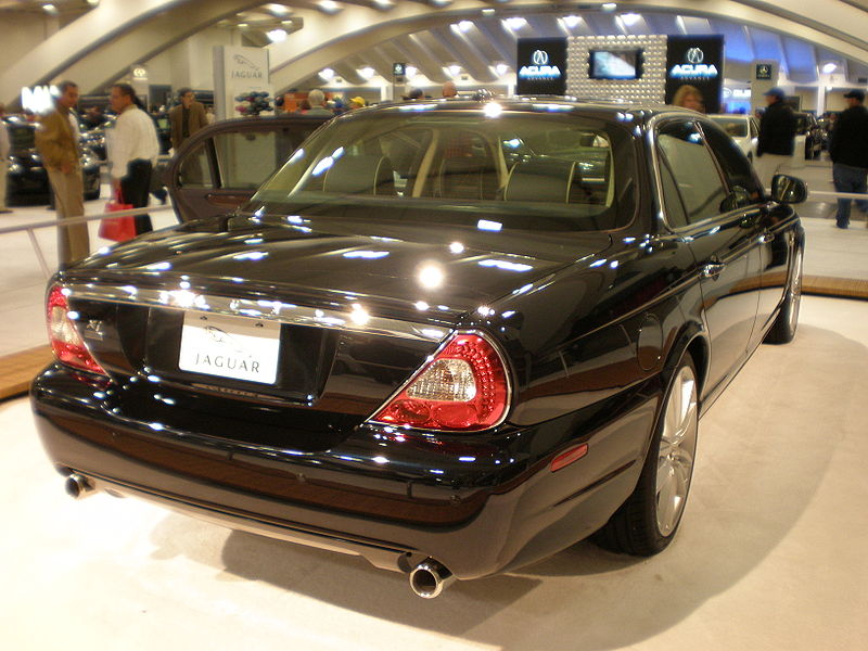 File:2009 black Jaguar Super V8 rear.JPG