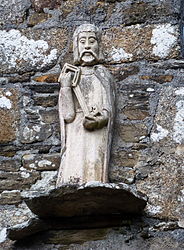 la Statue de Saint Pierre à Kerascoët Névez dans le département du Finistère Région Bretagne.- France