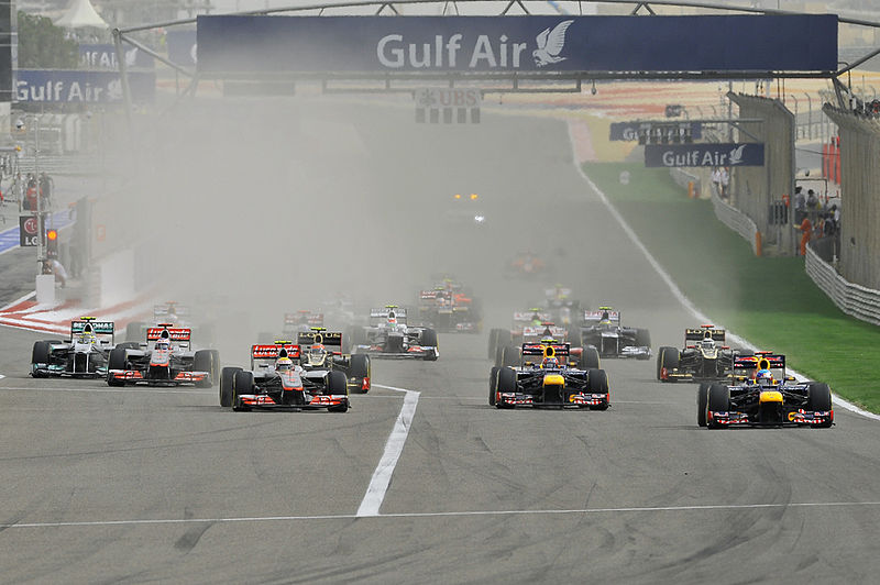 File:2012 Bahrain Grand Prix start 2.jpg