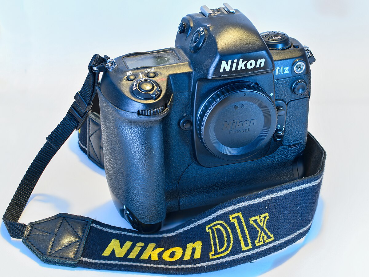 Nikon dx 1