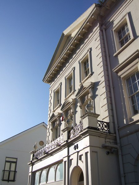 File:44 Queen Street, Exeter - geograph.org.uk - 372416.jpg