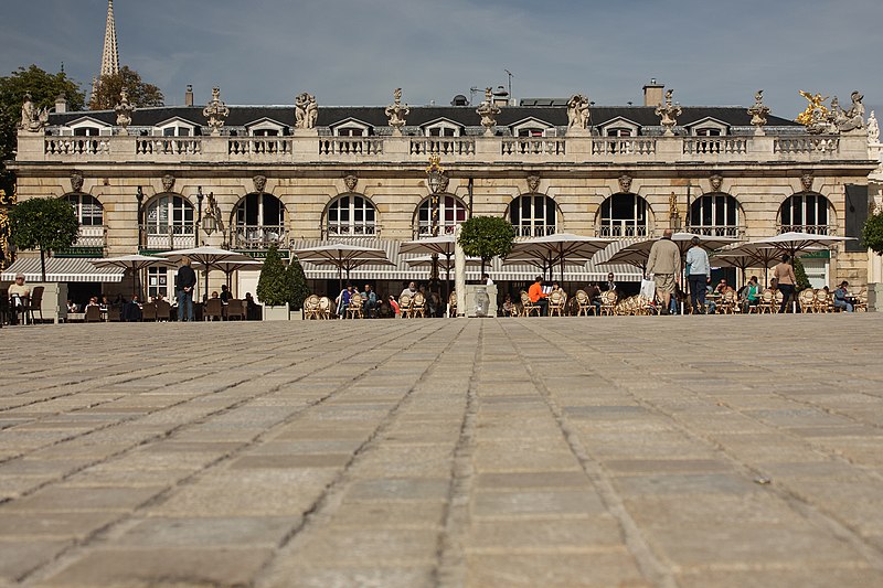 File:7, 9, 11 Place Stanislas, Nancy, France.jpg