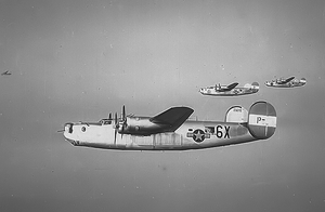 Formasyonda 854'üncü BS B-24 kurtarıcıları - 1944.png