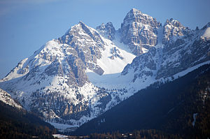 Axamer Lizum - Амфферштейн - Marchreisenspitze.JPG