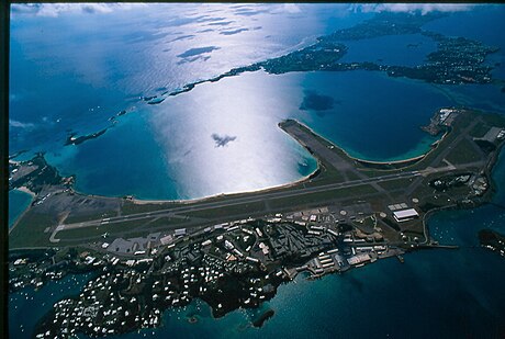 Aéroport international L.F. Wade