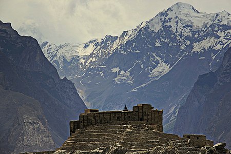 "Baltit_Fort_(rear_view)" by User:Chelliwala