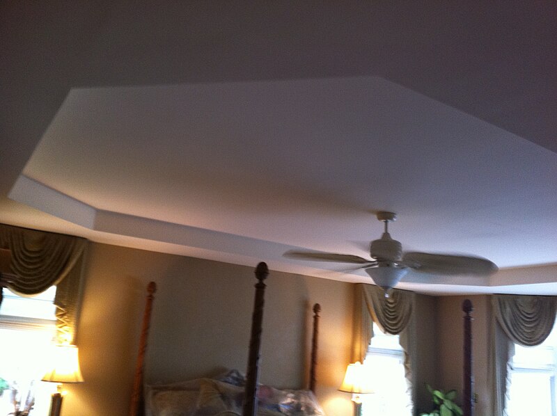 File Before Crown Molding In Tray Ceiling 6804101548 Jpg