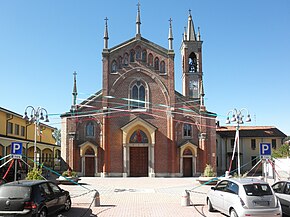 Borgo San Giovanni - chiesa parrocchiale.jpg
