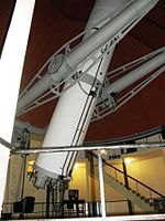 Teleskop Zeiss Bosscha dari sisi samping