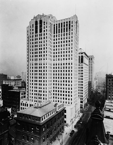 File:BuhlBuilding1920.jpg