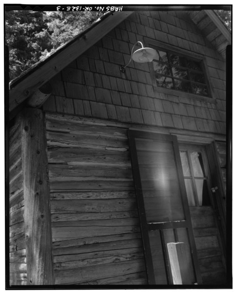 File:CONSTRUCTION DETAIL, EAST FRONT - Paulina Lake IOOF Organization Camp, Cabin No. 8, Deschutes National Forest, La Pine, Deschutes County, OR HABS ORE,9-LAPI.V,1E-3.tif