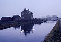 Canal near Leiden - May 1978 Canal near Leiden, Netherlands - May 1978.jpg