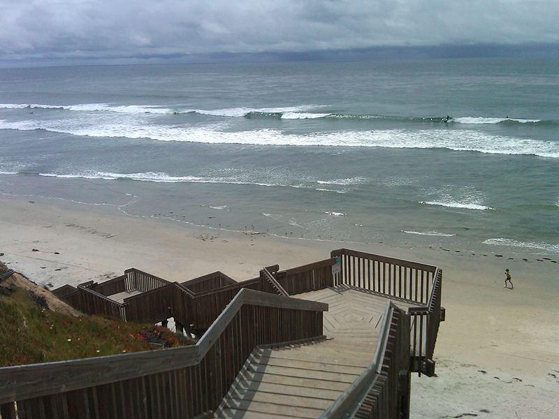 File:Cardiff State Beach stairs.jpg