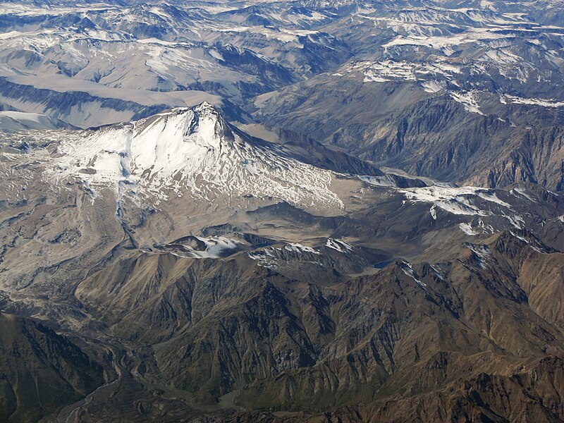 File:Cerro Azul.jpg