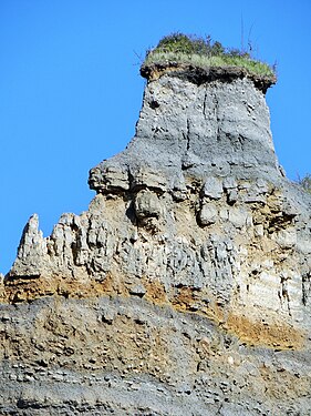 Cliffs_of_black_cows, France