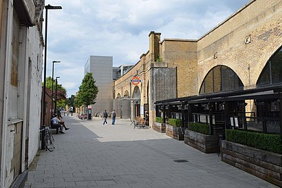 How to get to Hoxton Station with public transport- About the place