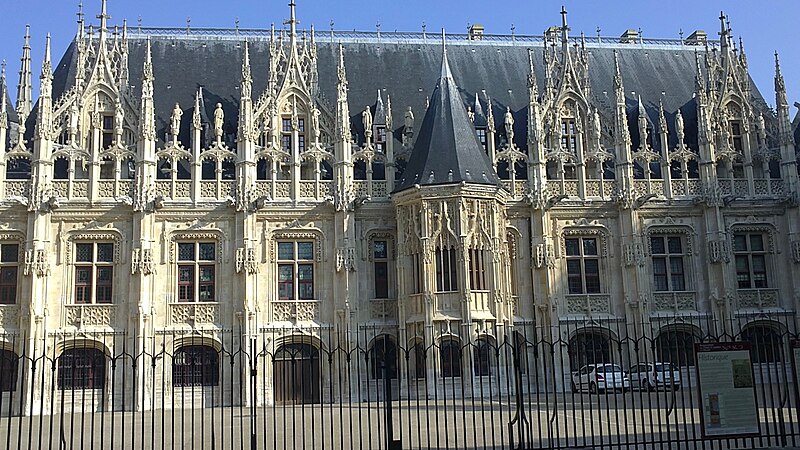 File:Cour du Palais de Justice de ROUEN, façade.jpg