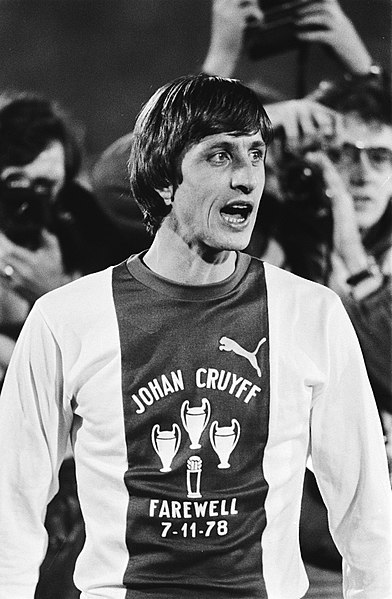 Johan Cruyff played at Ajax from 1959 to 1973, and from 1981 to 1983, winning 3 European Cups; his No. 14 is the only squad number Ajax has ever retir