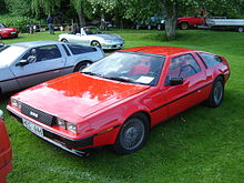 Photo d'une De Lorean rouge