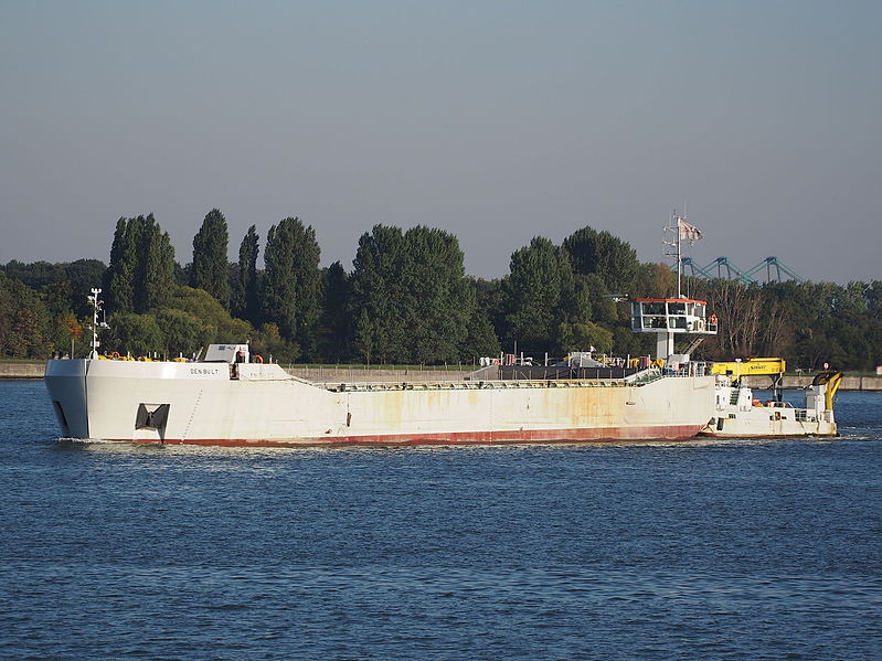 File:Den Bult (ship, 2011), ENI 06105354 pushed by Den Duvel ENI 06105085, Port of Antwerp pic1.JPG