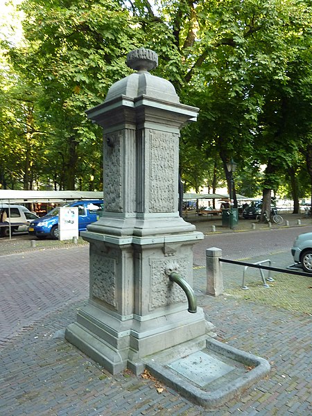 File:Den Haag - Lange Voorhout to 33.JPG